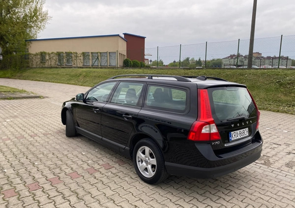 Volvo V70 cena 24700 przebieg: 213600, rok produkcji 2008 z Kraków małe 326